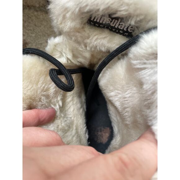 Sorel, Women's Size 10.5 M, Snow Angel Boots, Tan Suede & Black Rubber Sole, EUC - Picture 9 of 10